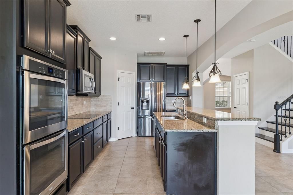 En Venta: $699,990 (6 camas, 4 baños, 4307 Pies cuadrados)