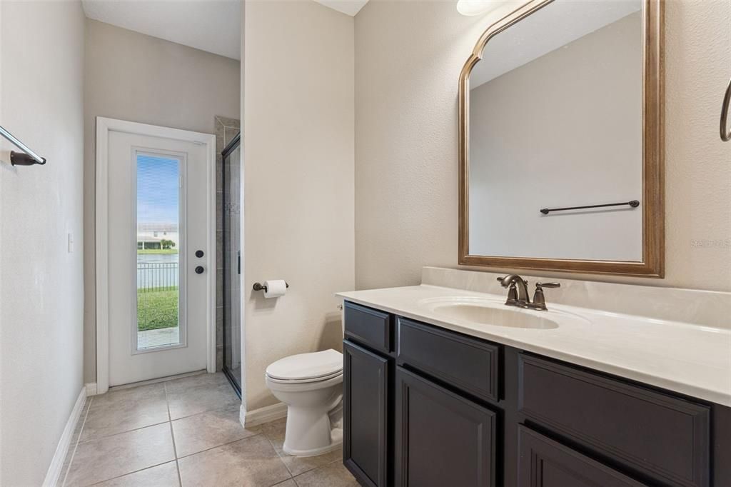 En Venta: $699,990 (6 camas, 4 baños, 4307 Pies cuadrados)