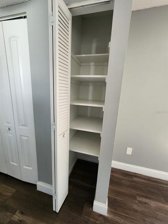 出租: $1,695 (1 贝兹, 1 浴室, 800 平方英尺)