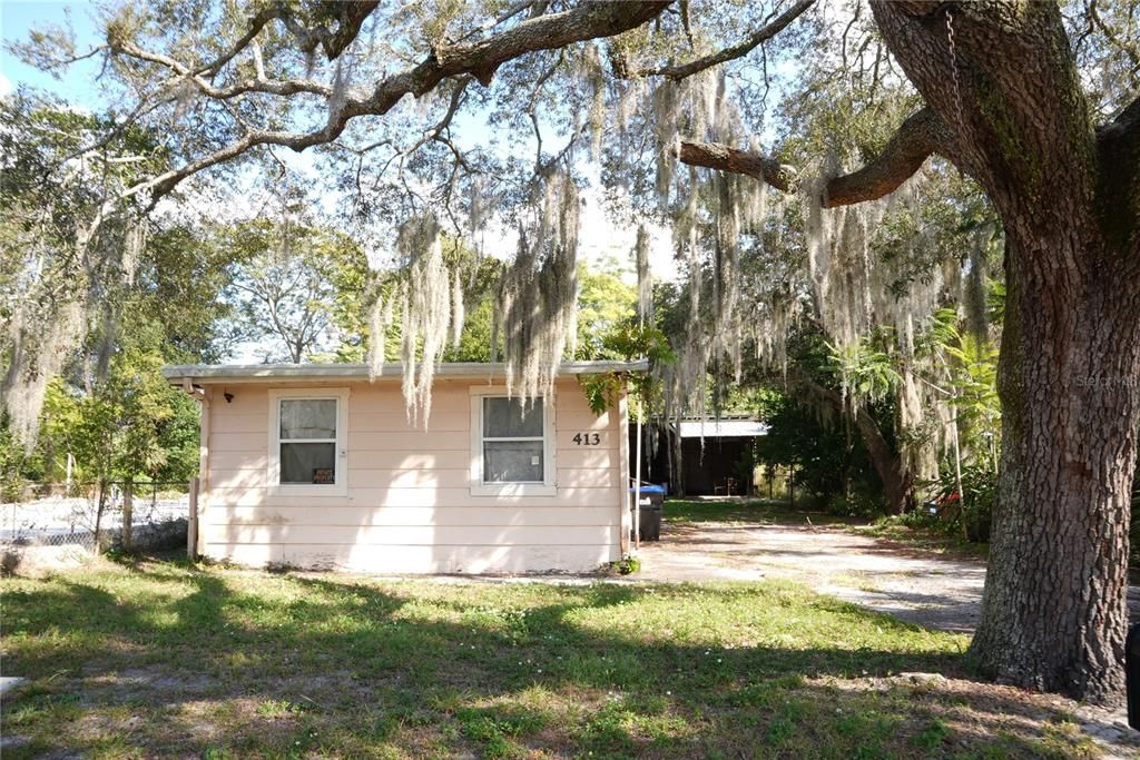 For Sale: $139,000 (2 beds, 1 baths, 920 Square Feet)