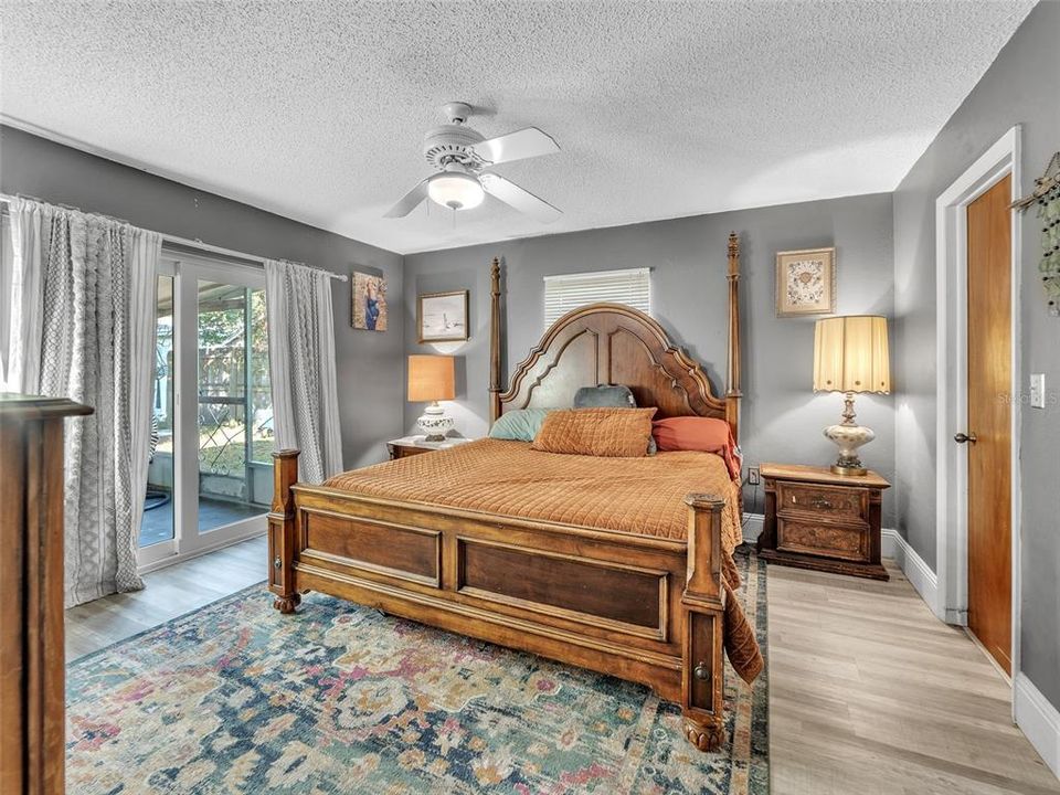 For Sale: $425,000 (3 beds, 2 baths, 1573 Square Feet)