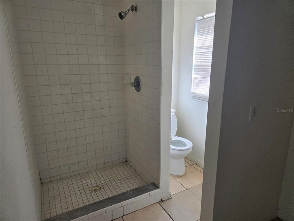 For Sale: $353,600 (3 beds, 2 baths, 1242 Square Feet)