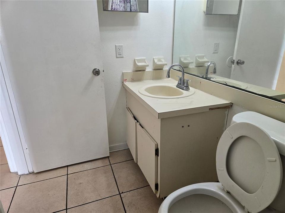 For Sale: $353,600 (3 beds, 2 baths, 1242 Square Feet)