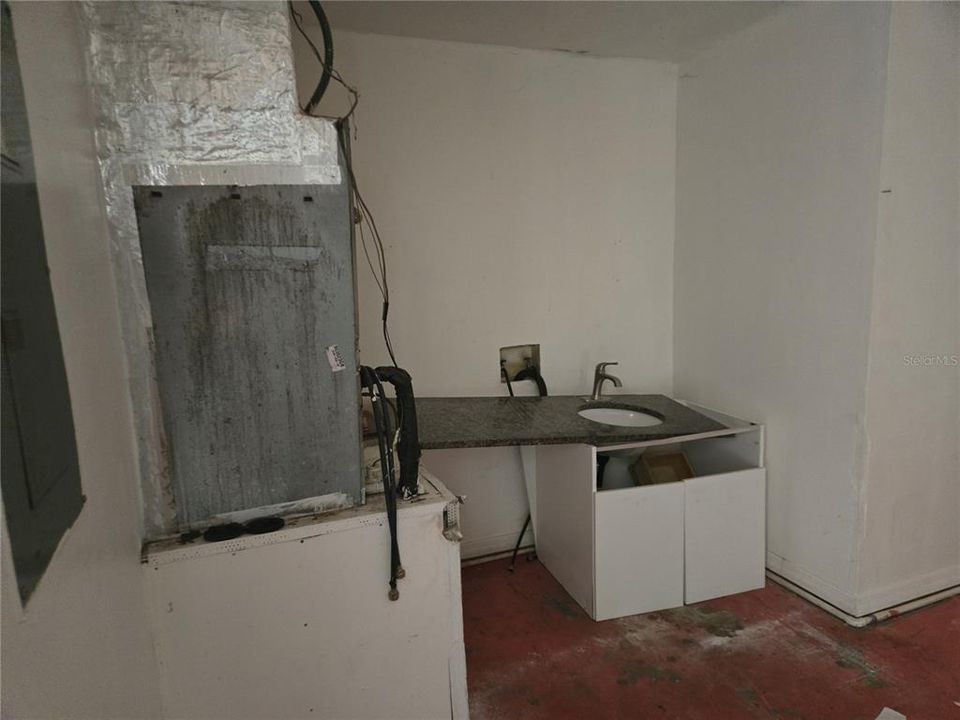 For Sale: $353,600 (3 beds, 2 baths, 1242 Square Feet)