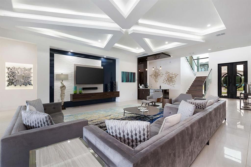 待售: $4,750,000 (9 贝兹, 9 浴室, 8151 平方英尺)