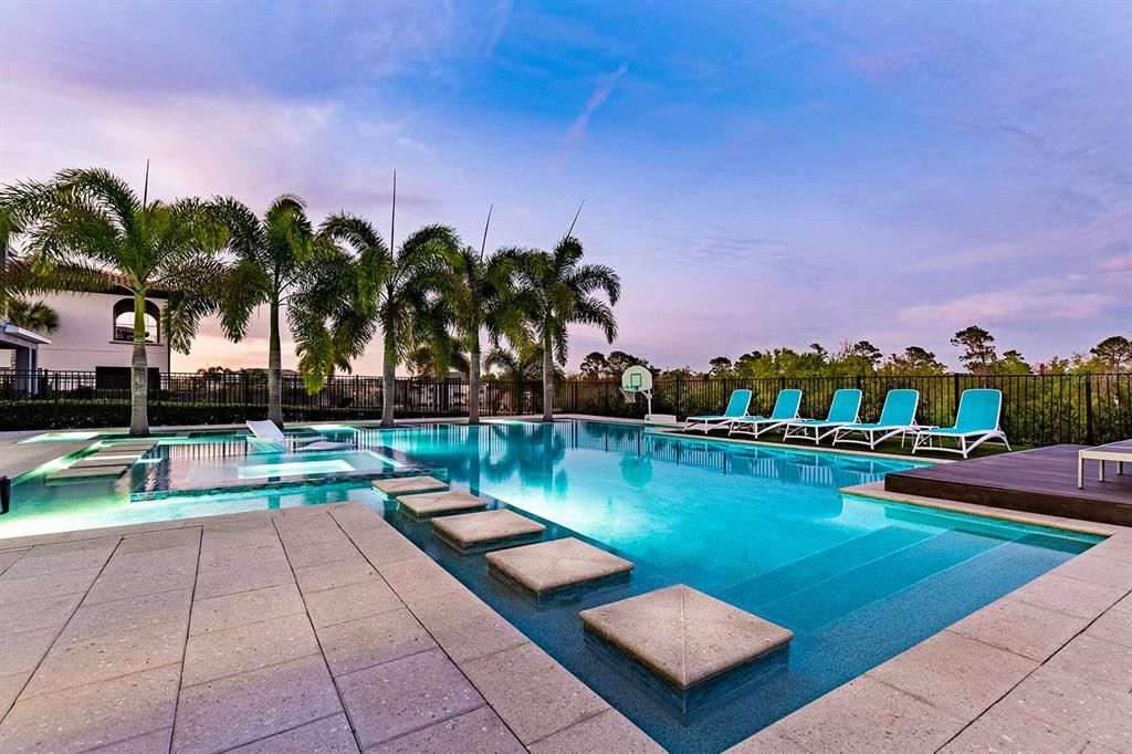 待售: $4,750,000 (9 贝兹, 9 浴室, 8151 平方英尺)