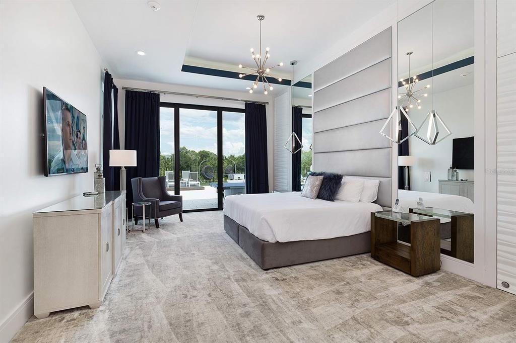 待售: $4,750,000 (9 贝兹, 9 浴室, 8151 平方英尺)