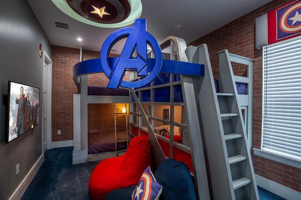 待售: $4,750,000 (9 贝兹, 9 浴室, 8151 平方英尺)