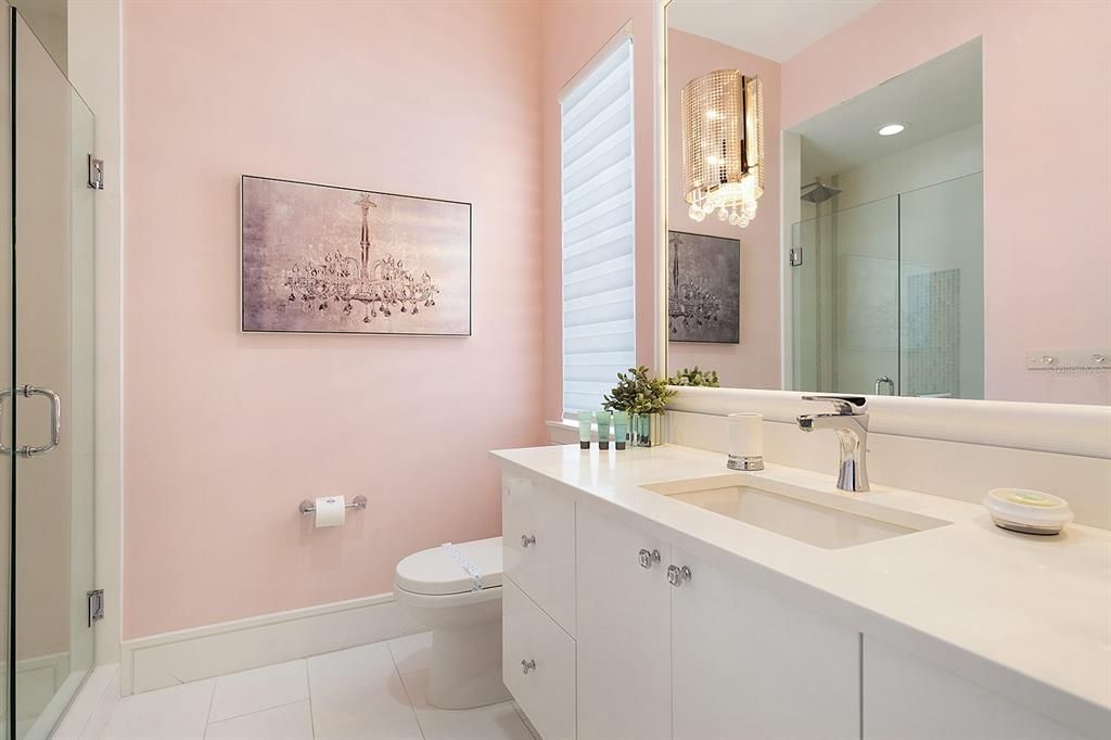 待售: $4,750,000 (9 贝兹, 9 浴室, 8151 平方英尺)