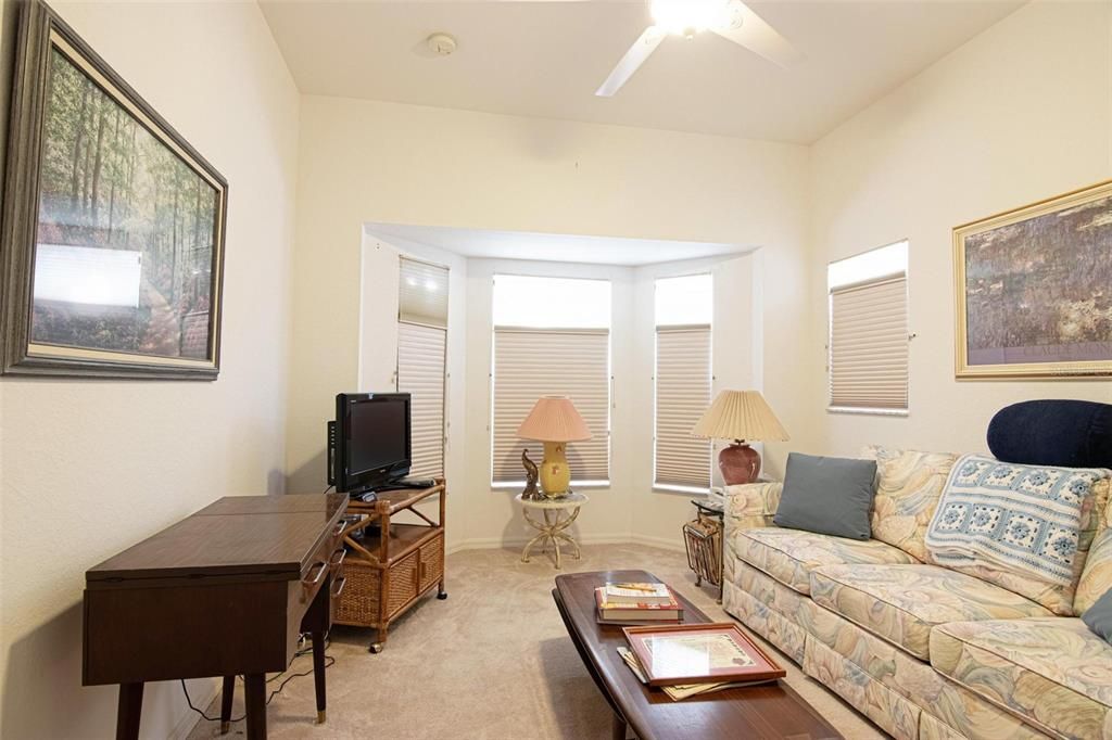 En Venta: $275,000 (3 camas, 2 baños, 1535 Pies cuadrados)