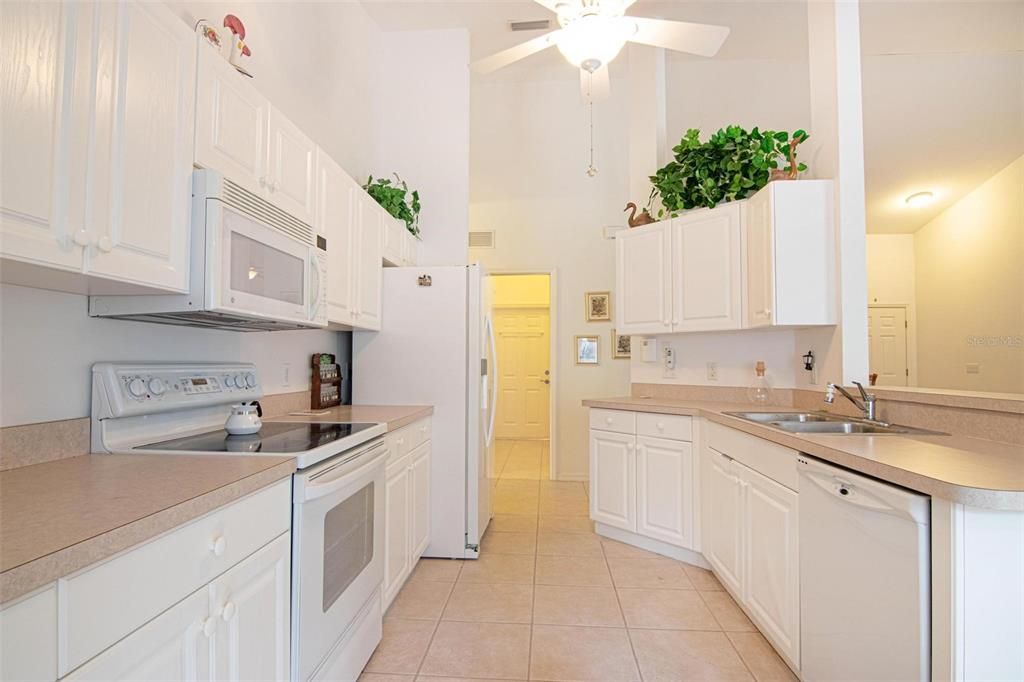 En Venta: $275,000 (3 camas, 2 baños, 1535 Pies cuadrados)