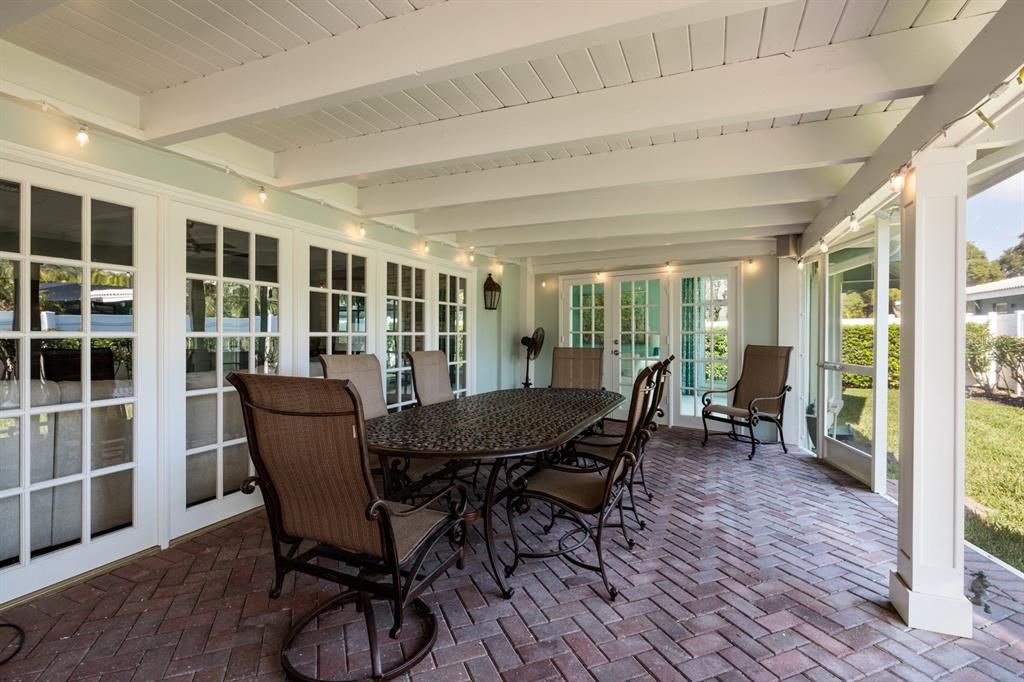 For Sale: $1,365,000 (4 beds, 3 baths, 3395 Square Feet)