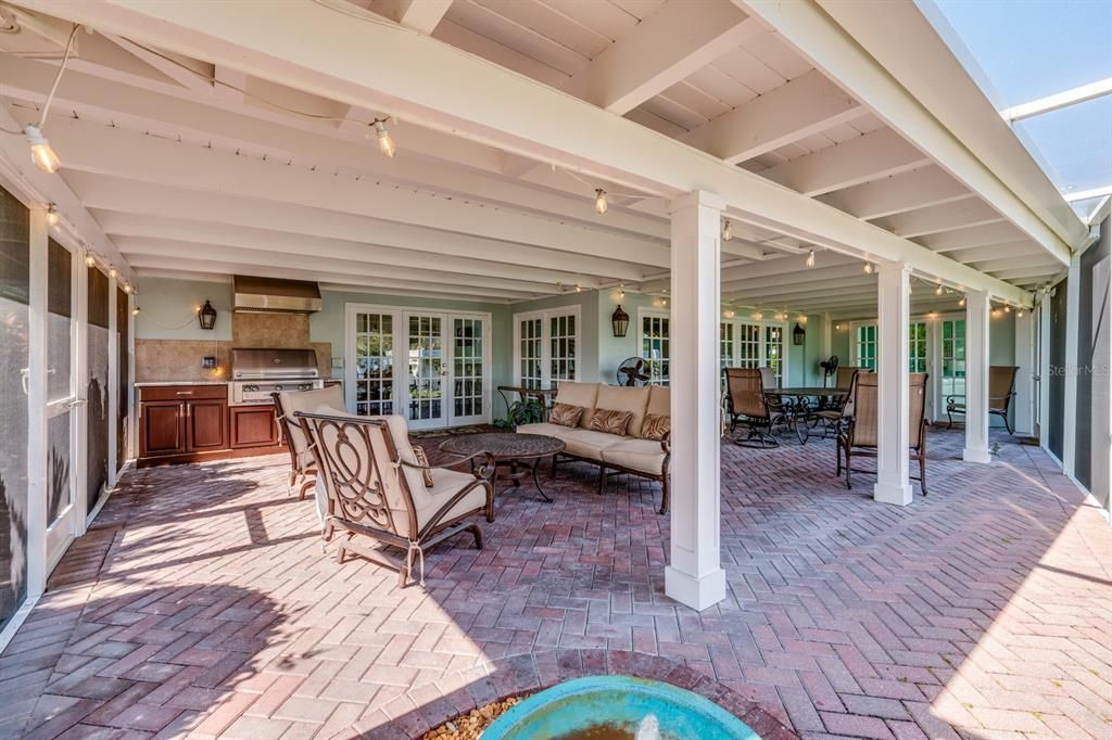 For Sale: $1,365,000 (4 beds, 3 baths, 3395 Square Feet)