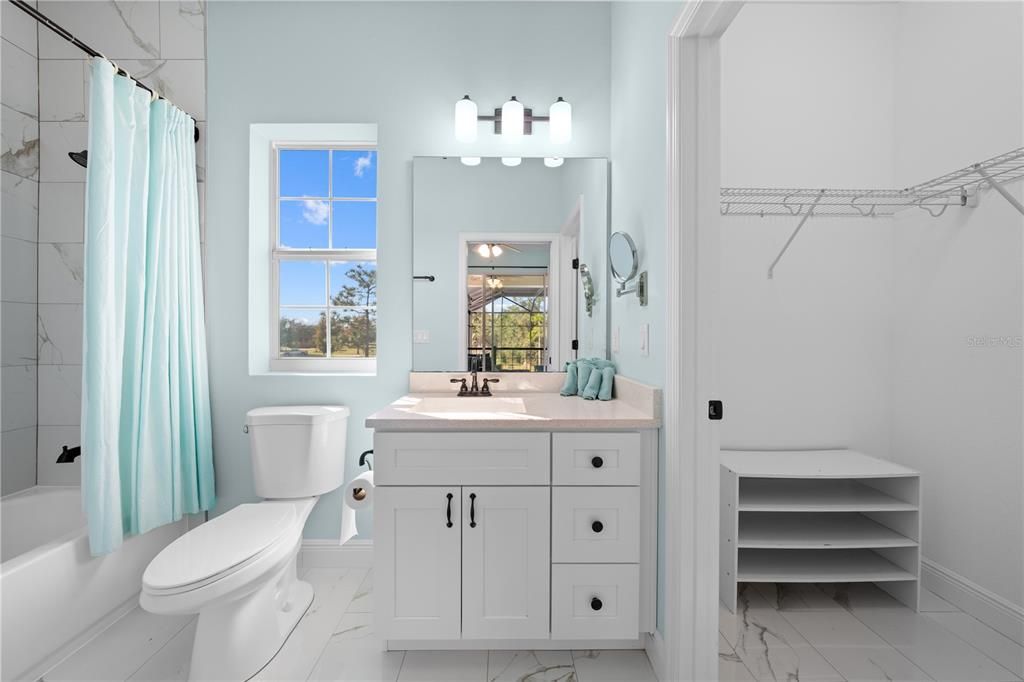 En Venta: $1,160,000 (5 camas, 5 baños, 3439 Pies cuadrados)