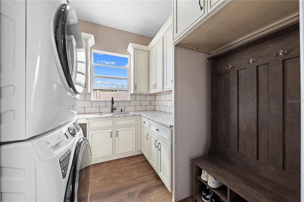 En Venta: $1,160,000 (5 camas, 5 baños, 3439 Pies cuadrados)