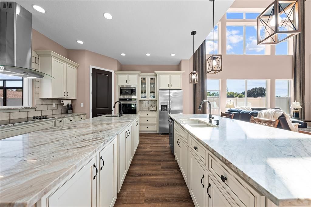 En Venta: $1,160,000 (5 camas, 5 baños, 3439 Pies cuadrados)