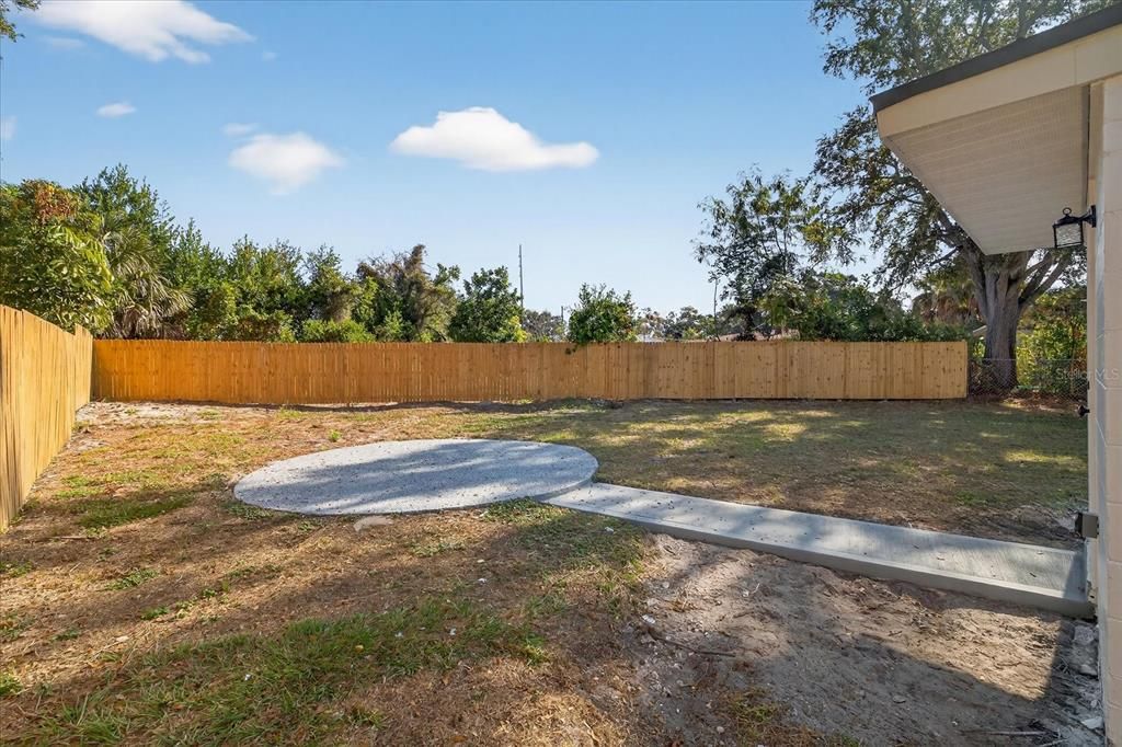 For Sale: $349,900 (3 beds, 2 baths, 1055 Square Feet)