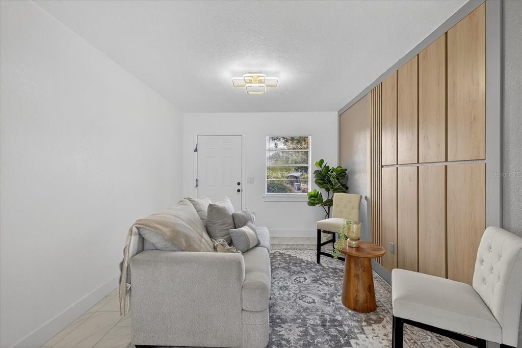 For Sale: $349,900 (3 beds, 2 baths, 1055 Square Feet)