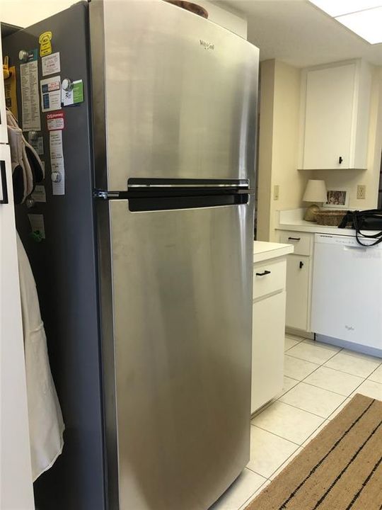 For Rent: $3,800 (2 beds, 2 baths, 1127 Square Feet)