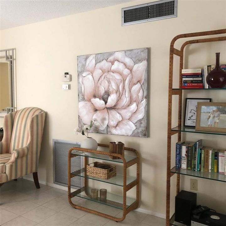 For Rent: $3,800 (2 beds, 2 baths, 1127 Square Feet)