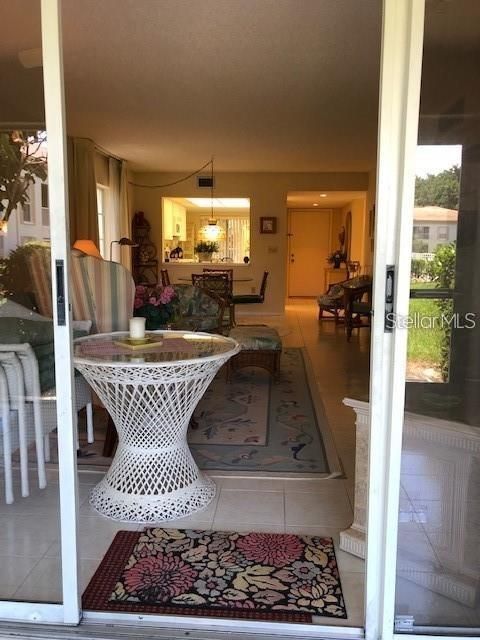 For Rent: $3,800 (2 beds, 2 baths, 1127 Square Feet)