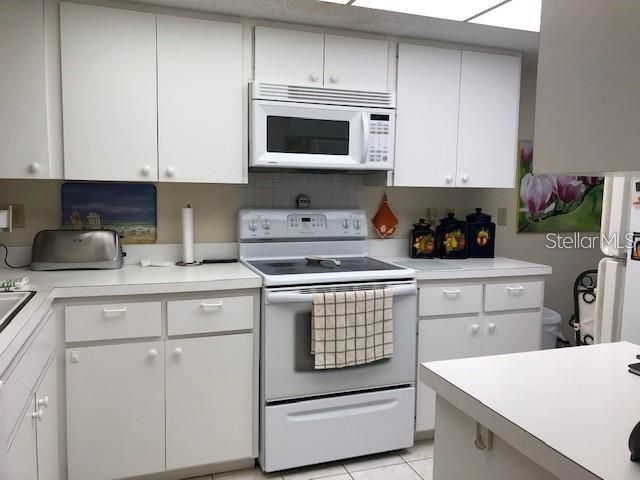 For Rent: $3,800 (2 beds, 2 baths, 1127 Square Feet)