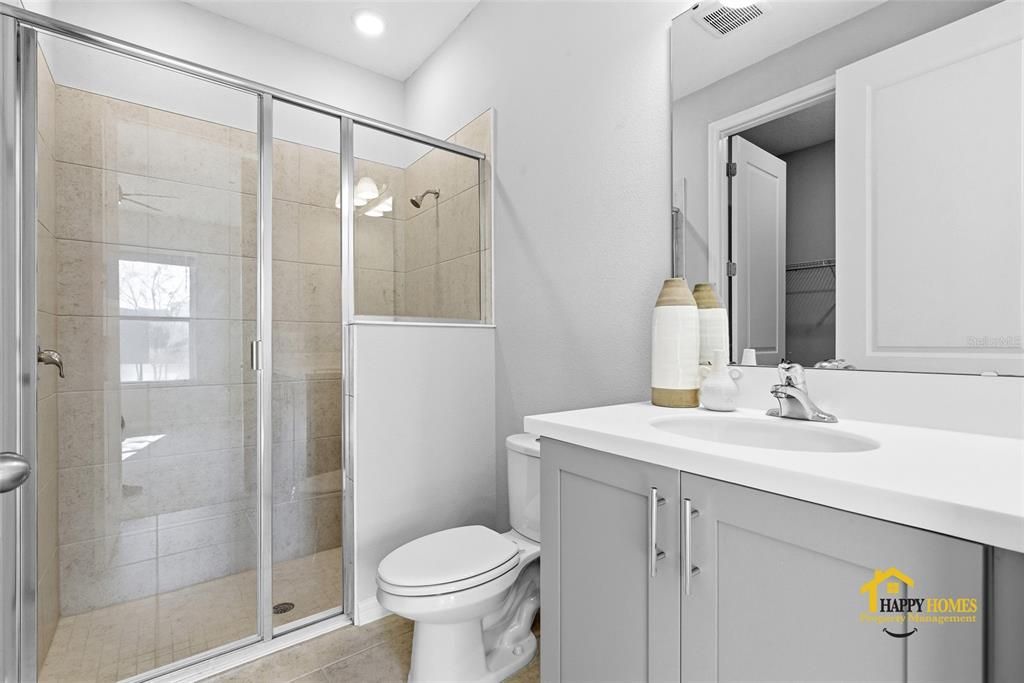 出租: $3,100 (3 贝兹, 3 浴室, 2016 平方英尺)