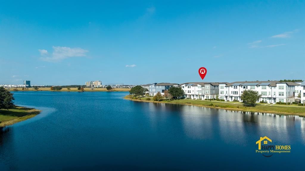 出租: $3,100 (3 贝兹, 3 浴室, 2016 平方英尺)