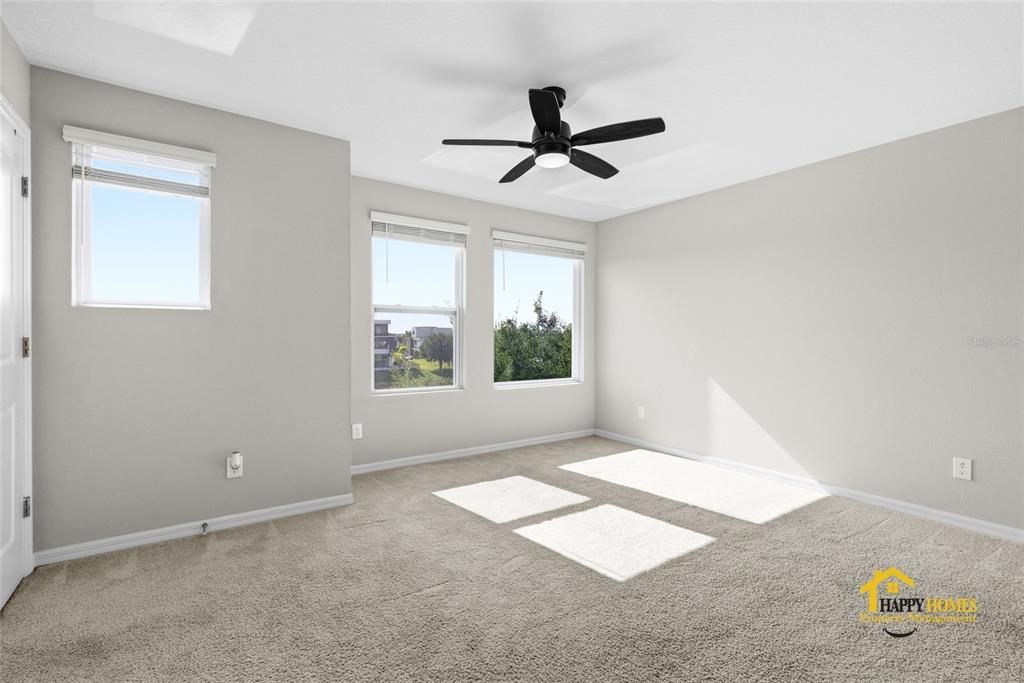 出租: $3,100 (3 贝兹, 3 浴室, 2016 平方英尺)