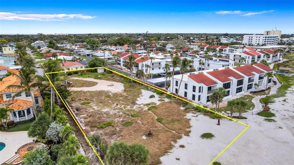 En Venta: $4,050,000 (4 camas, 3 baños, 4674 Pies cuadrados)