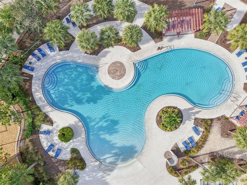 En Venta: $315,000 (4 camas, 2 baños, 1914 Pies cuadrados)