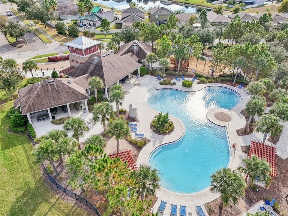 En Venta: $315,000 (4 camas, 2 baños, 1914 Pies cuadrados)