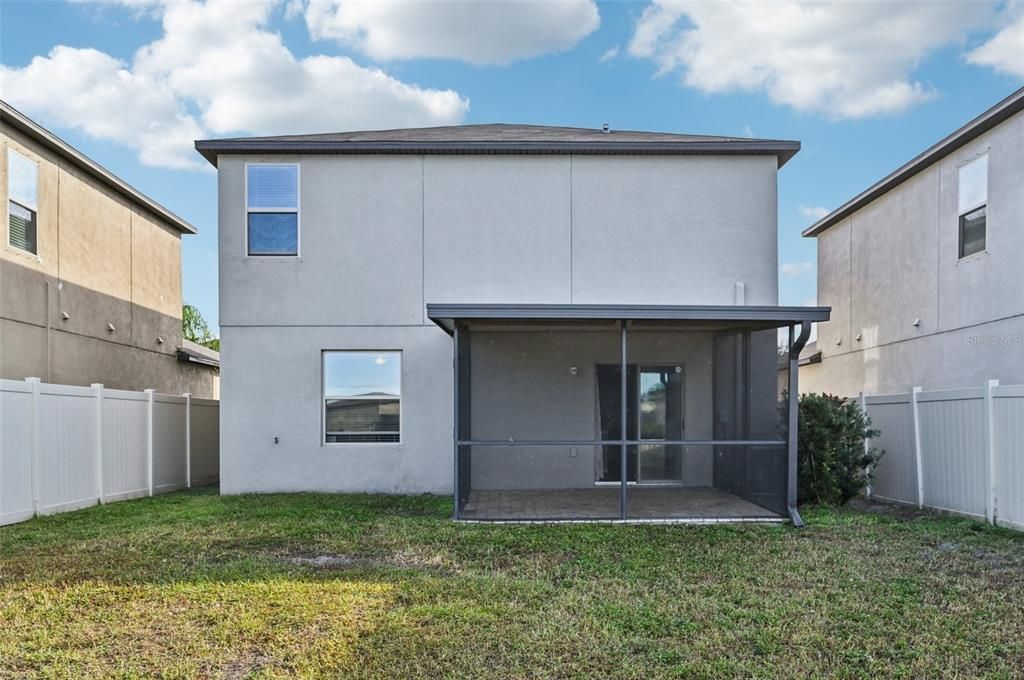 En Venta: $315,000 (4 camas, 2 baños, 1914 Pies cuadrados)