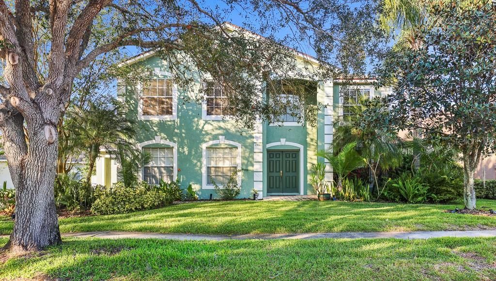 For Rent: $3,095 (4 beds, 2 baths, 2560 Square Feet)