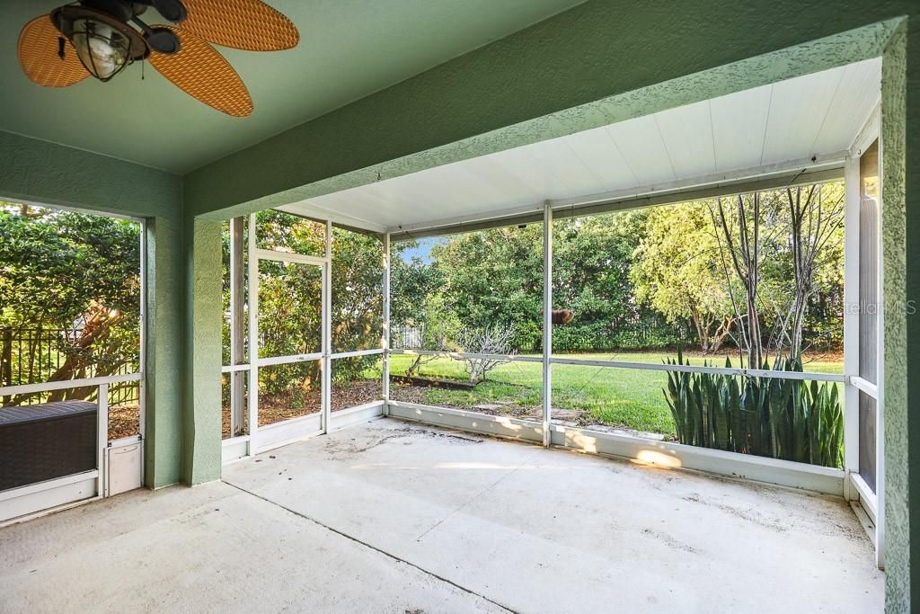 For Rent: $3,095 (4 beds, 2 baths, 2560 Square Feet)