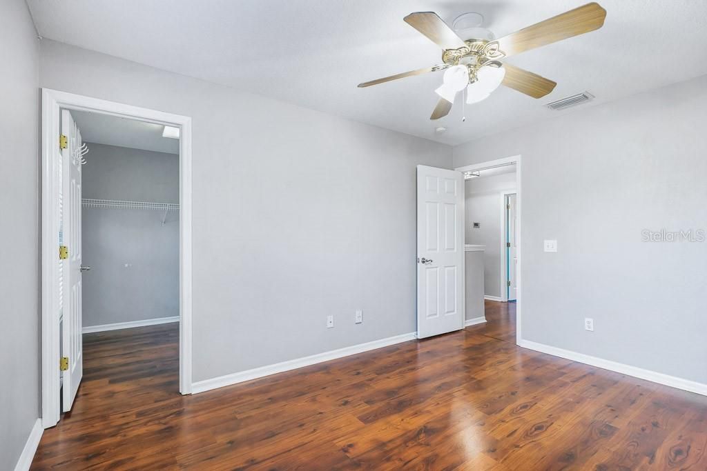 For Rent: $3,095 (4 beds, 2 baths, 2560 Square Feet)