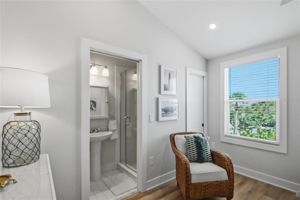 待售: $3,600,000 (3 贝兹, 3 浴室, 1475 平方英尺)