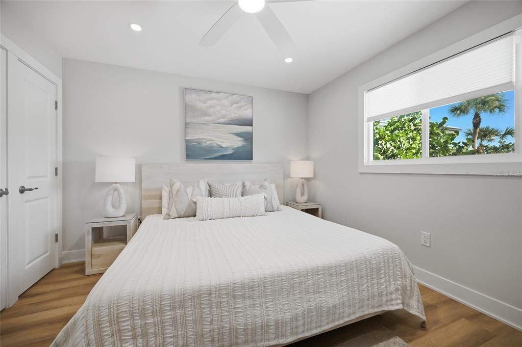 待售: $3,600,000 (3 贝兹, 3 浴室, 1475 平方英尺)