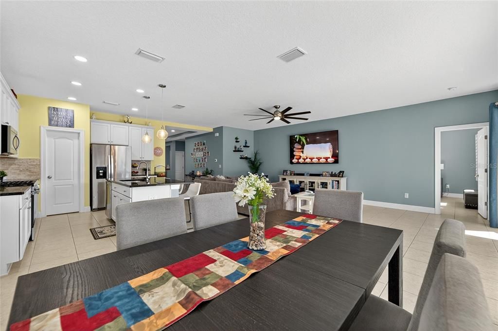 На продажу: $490,000 (3 спален, 2 ванн, 2000 Квадратных фут)