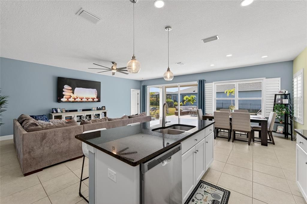 На продажу: $490,000 (3 спален, 2 ванн, 2000 Квадратных фут)