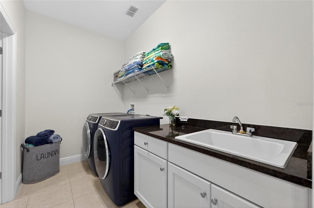 На продажу: $490,000 (3 спален, 2 ванн, 2000 Квадратных фут)