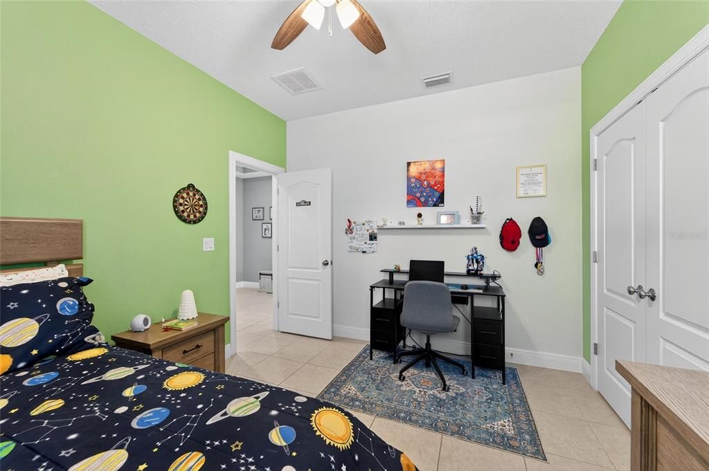 На продажу: $490,000 (3 спален, 2 ванн, 2000 Квадратных фут)