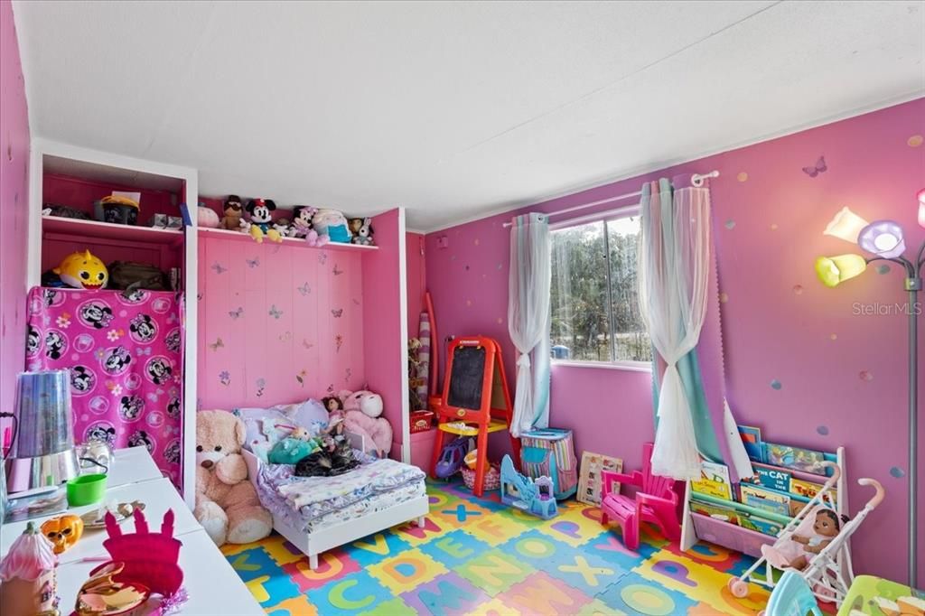 На продажу: $50,000 (3 спален, 1 ванн, 1484 Квадратных фут)