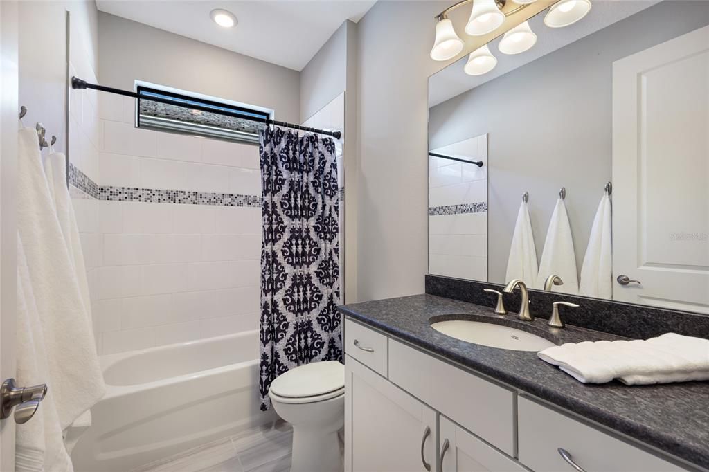 For Sale: $549,900 (2 beds, 2 baths, 1671 Square Feet)