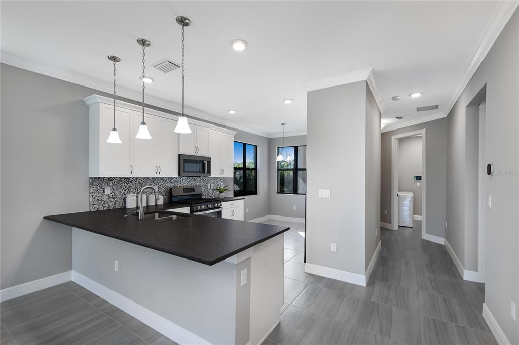 For Sale: $549,900 (2 beds, 2 baths, 1671 Square Feet)