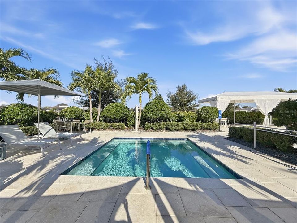 For Sale: $549,900 (2 beds, 2 baths, 1671 Square Feet)