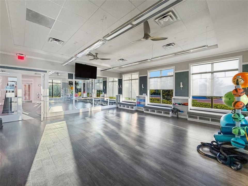 For Sale: $549,900 (2 beds, 2 baths, 1671 Square Feet)