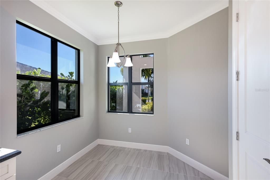 For Sale: $549,900 (2 beds, 2 baths, 1671 Square Feet)