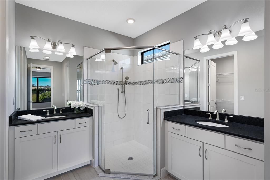 For Sale: $549,900 (2 beds, 2 baths, 1671 Square Feet)