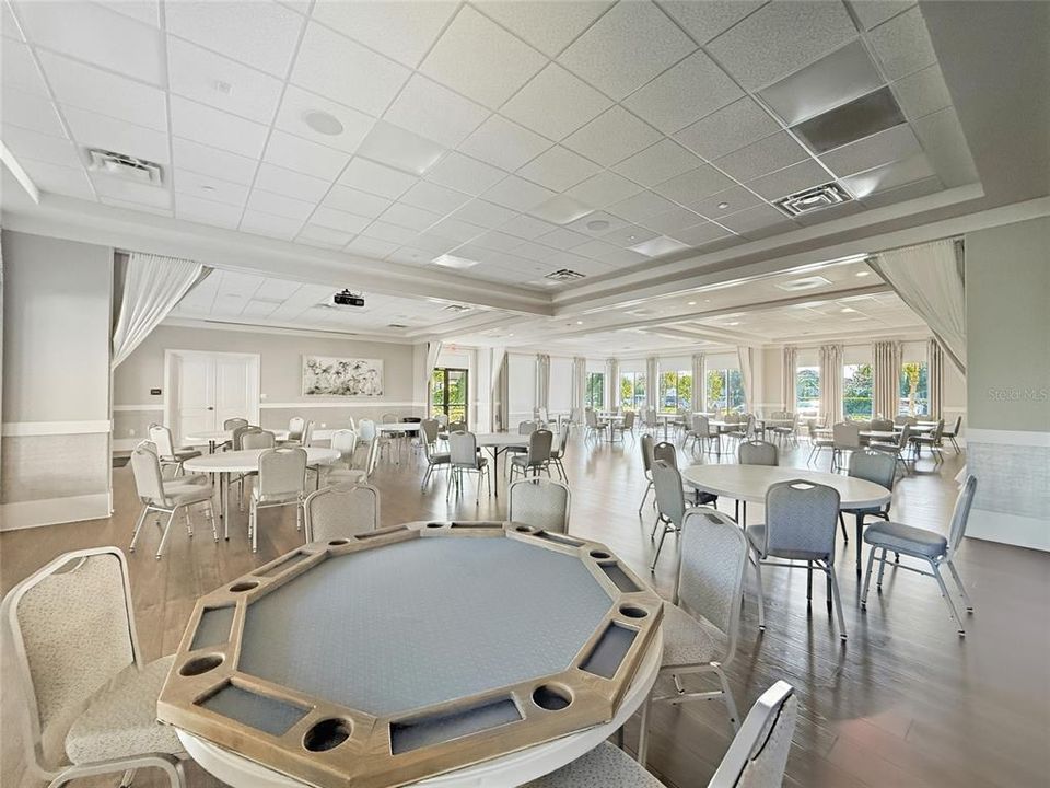 For Sale: $549,900 (2 beds, 2 baths, 1671 Square Feet)